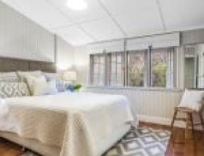 64 Goldieslie Road, INDOOROOPILLY, QLD 4068 AUS