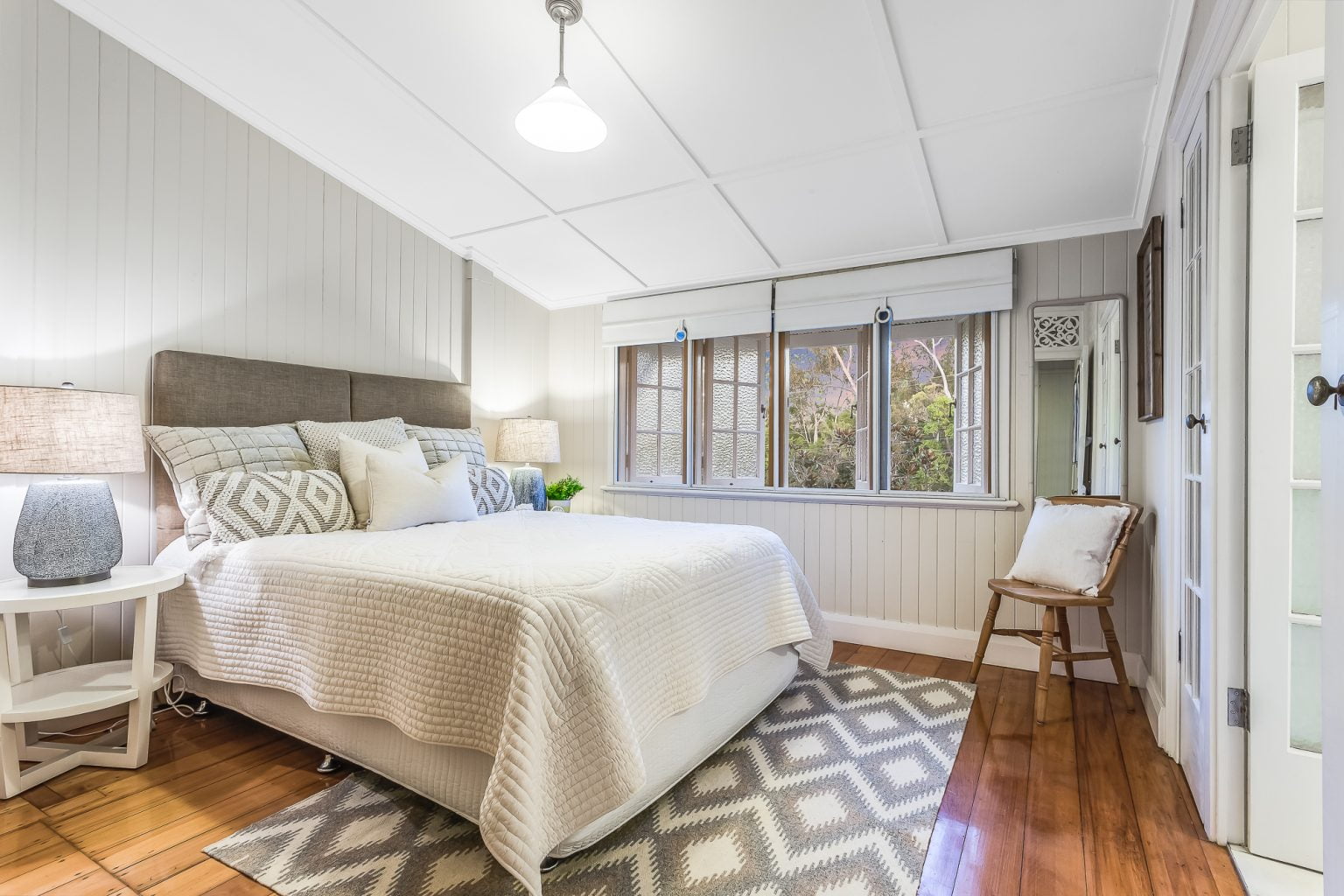64 Goldieslie Road, INDOOROOPILLY, QLD 4068 AUS