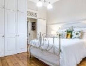 64 Goldieslie Road, INDOOROOPILLY, QLD 4068 AUS