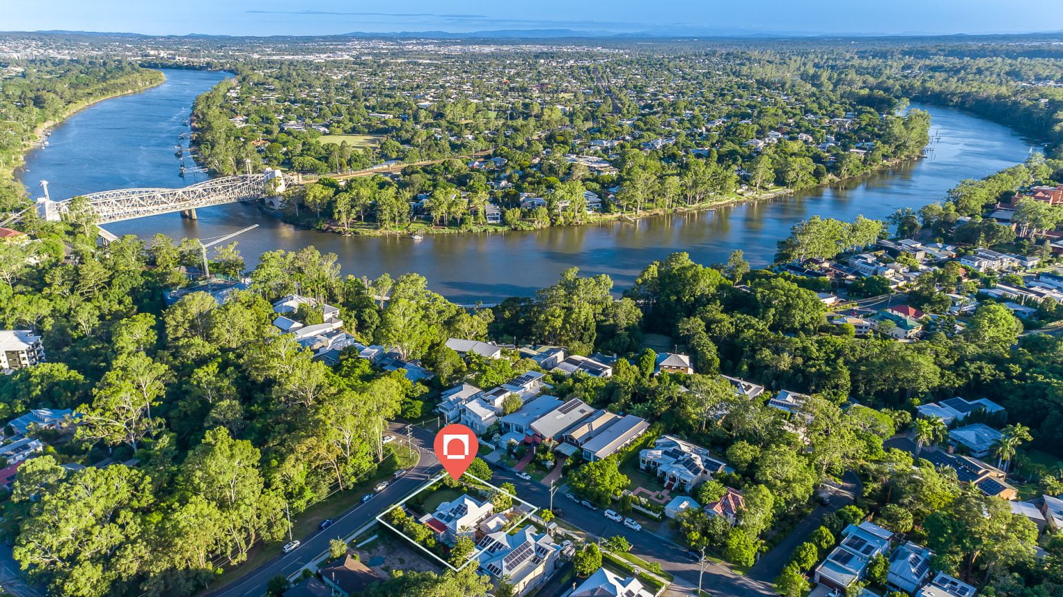 64 Goldieslie Road, INDOOROOPILLY, QLD 4068 AUS