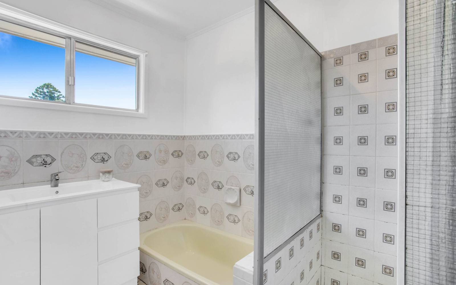 45 Ashton Street, LOGAN CENTRAL, QLD 4114 AUS