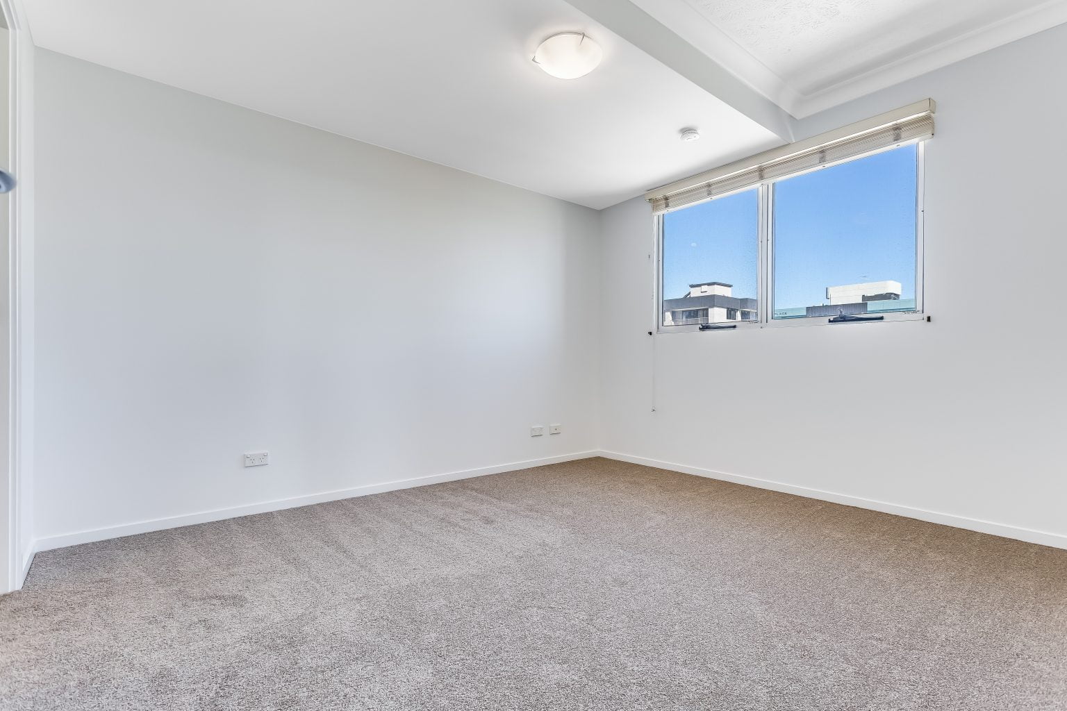 17/16 Grosvenor Road, INDOOROOPILLY, QLD 4068 AUS