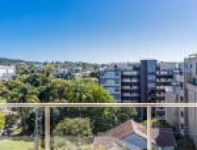 17/16 Grosvenor Road, INDOOROOPILLY, QLD 4068 AUS