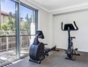 17/16 Grosvenor Road, INDOOROOPILLY, QLD 4068 AUS