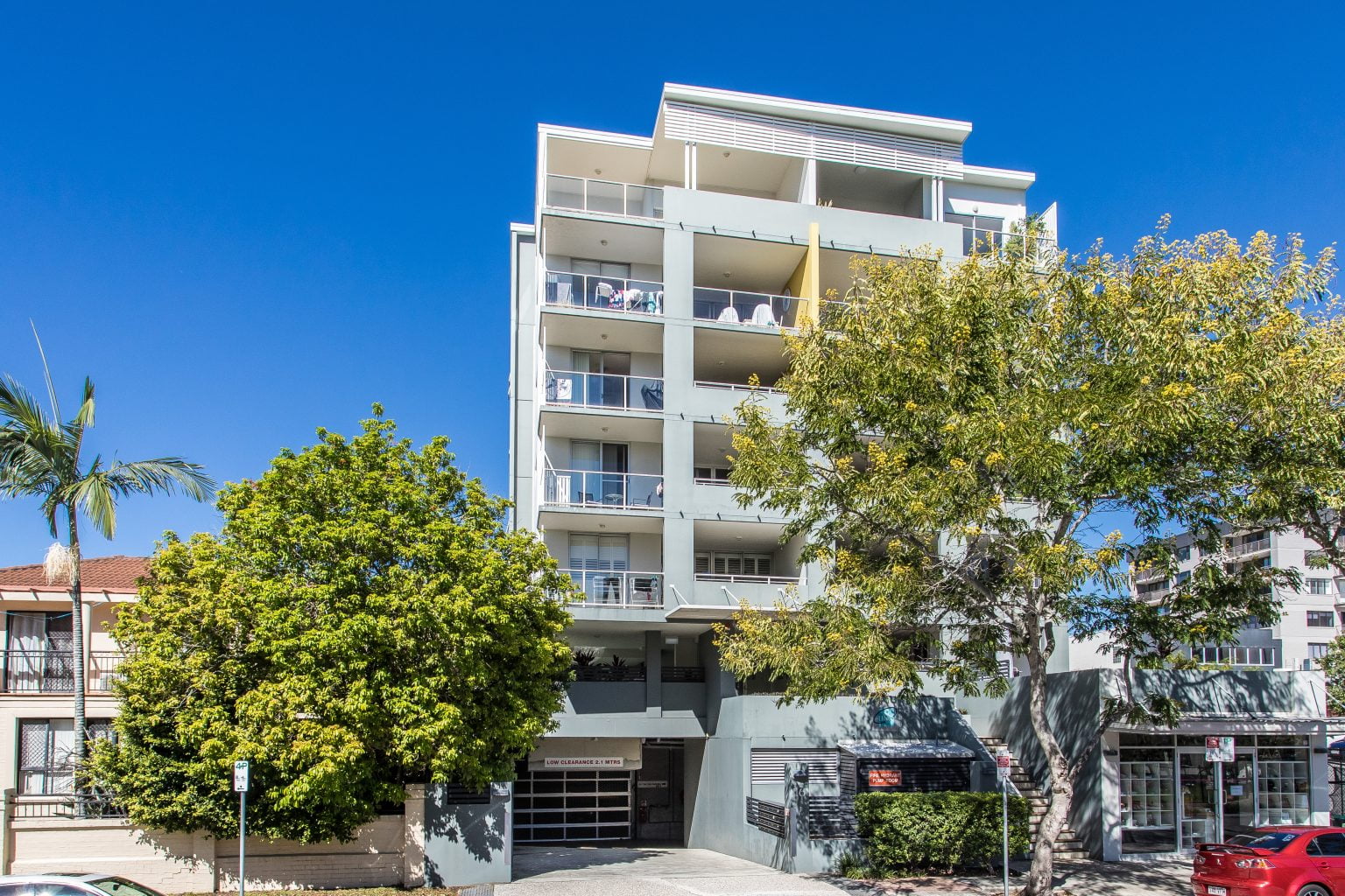 17/16 Grosvenor Road, INDOOROOPILLY, QLD 4068 AUS