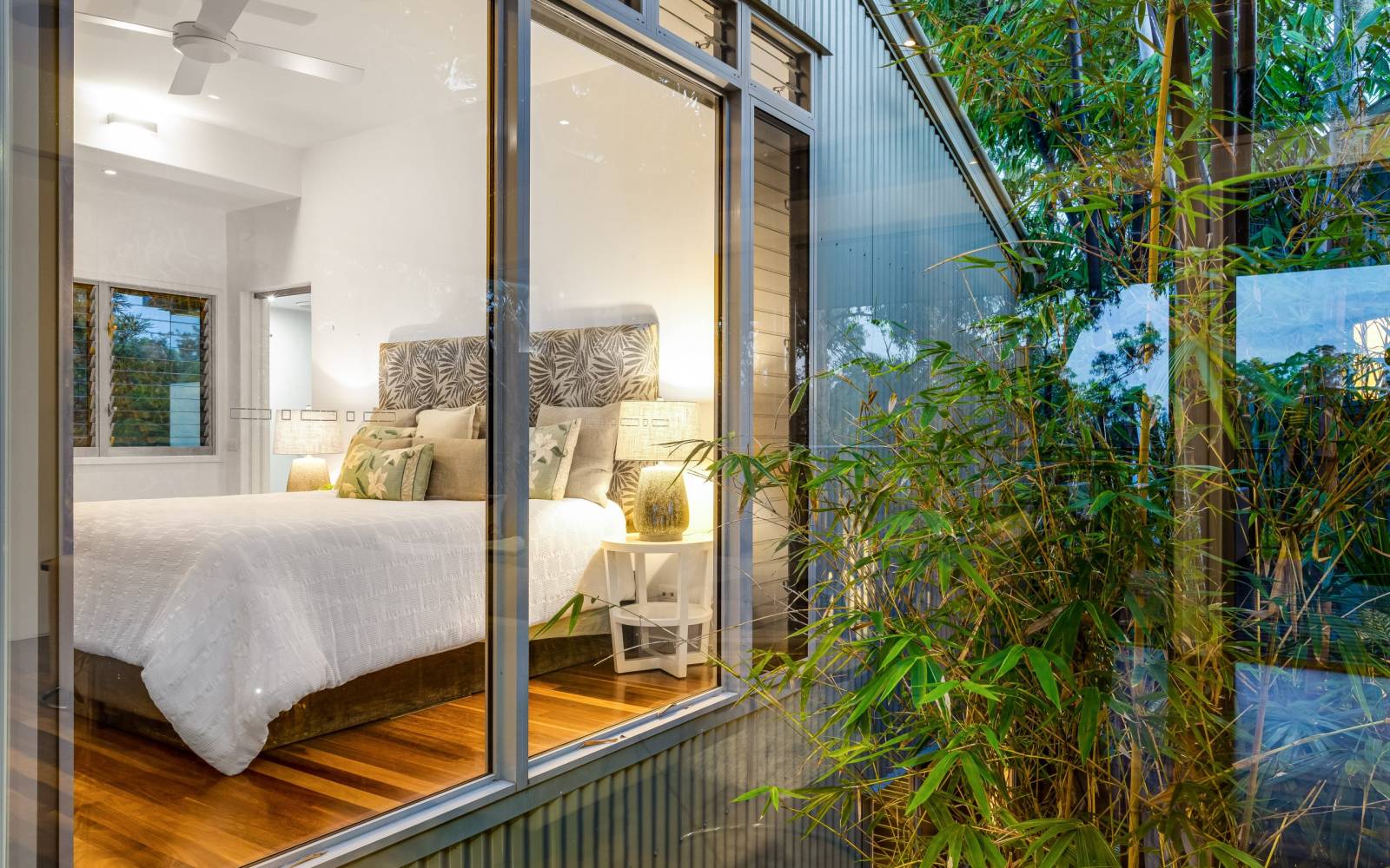 25 Stanfell Street, CORINDA, QLD 4075 AUS