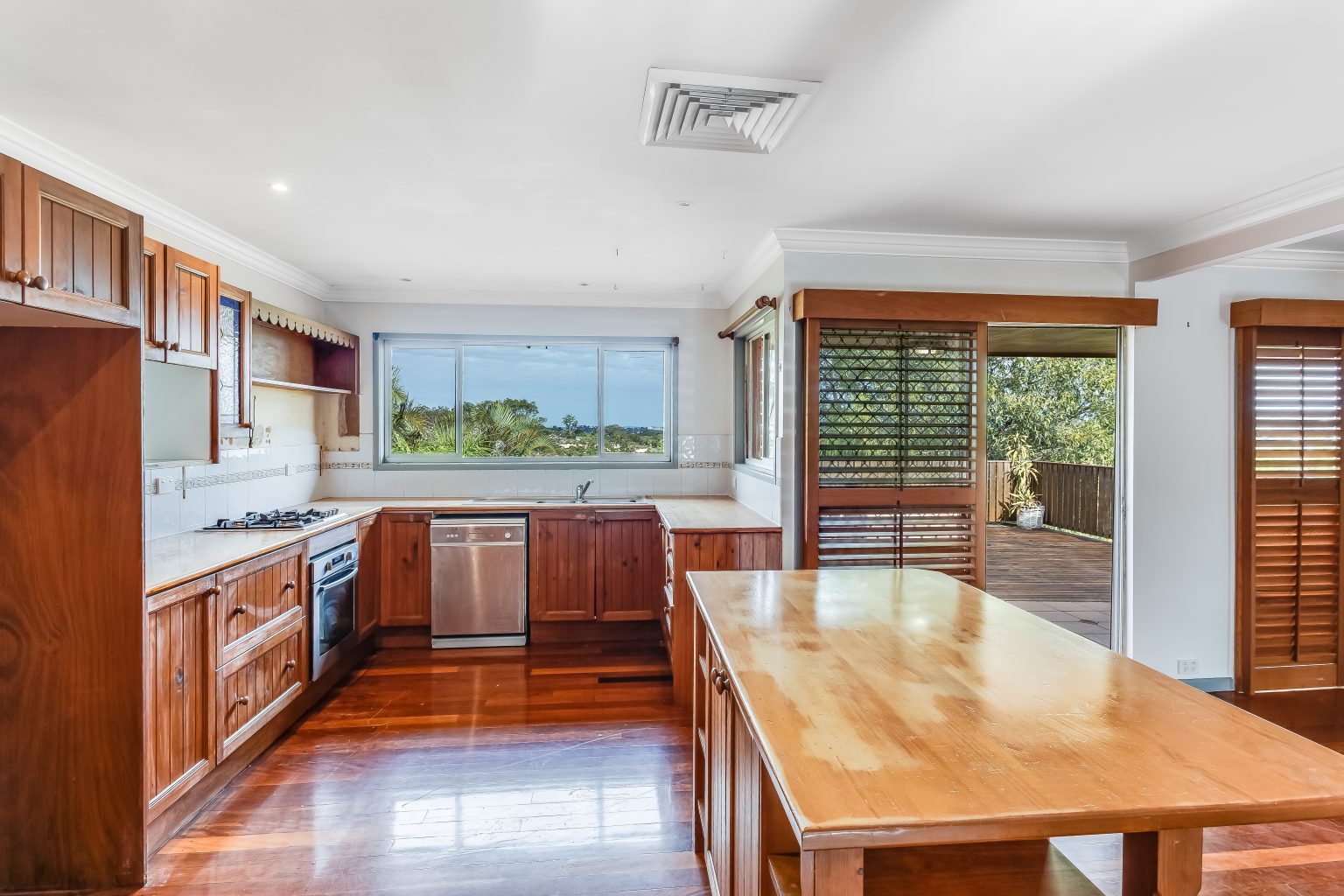 1030 South Pine Road, EVERTON HILLS, QLD 4053 AUS