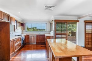 1030 South Pine Road, EVERTON HILLS, QLD 4053 AUS