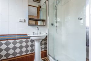 33 Sedgebrook Street, SPRING HILL, QLD 4000 AUS
