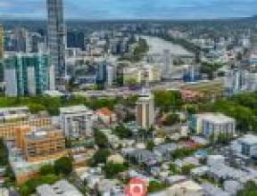 33 Sedgebrook Street, SPRING HILL, QLD 4000 AUS