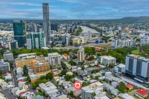 33 Sedgebrook Street, SPRING HILL, QLD 4000 AUS