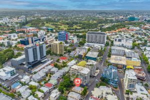33 Sedgebrook Street, SPRING HILL, QLD 4000 AUS