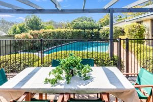 18 Roxburgh Street, KENMORE, QLD 4069 AUS