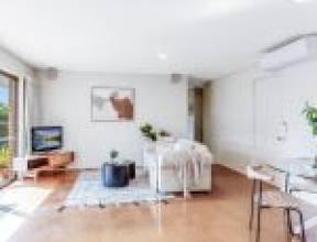 18 Roxburgh Street, KENMORE, QLD 4069 AUS