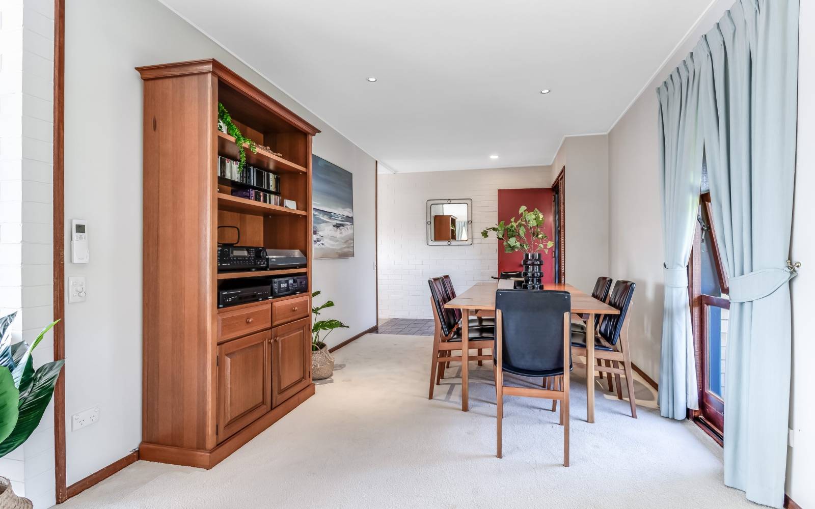 18 Roxburgh Street, KENMORE, QLD 4069 AUS