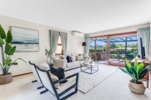 18 Roxburgh Street, KENMORE, QLD 4069 AUS