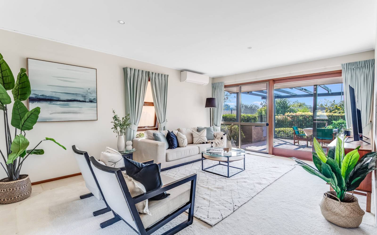 18 Roxburgh Street, KENMORE, QLD 4069 AUS