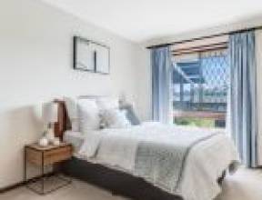 18 Roxburgh Street, KENMORE, QLD 4069 AUS