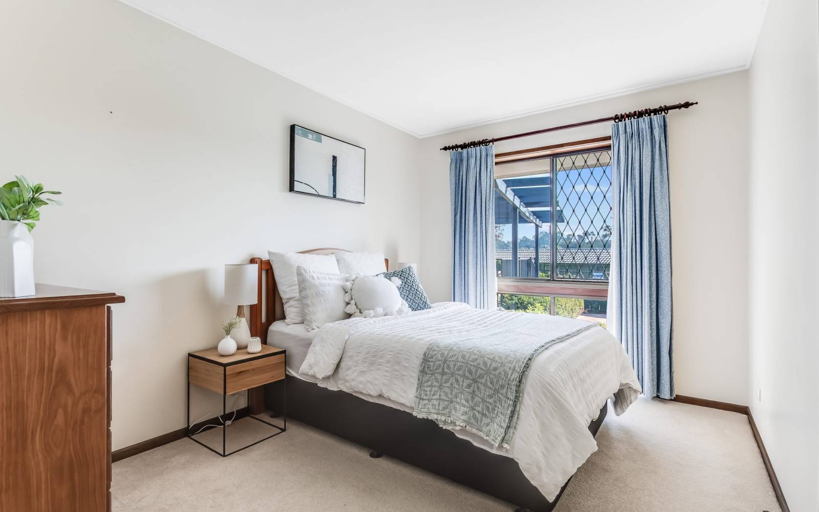 18 Roxburgh Street, KENMORE, QLD 4069 AUS