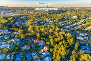 19 Backhousia Crescent, SINNAMON PARK, QLD 4073 AUS