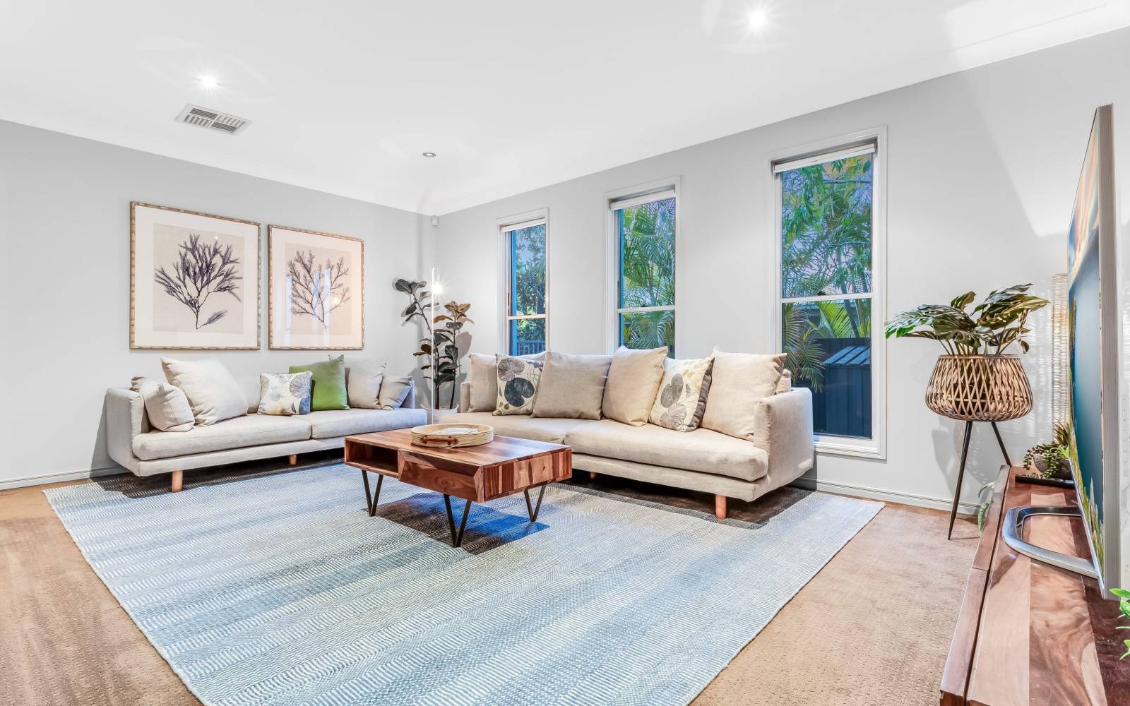 19 Backhousia Crescent, SINNAMON PARK, QLD 4073 AUS