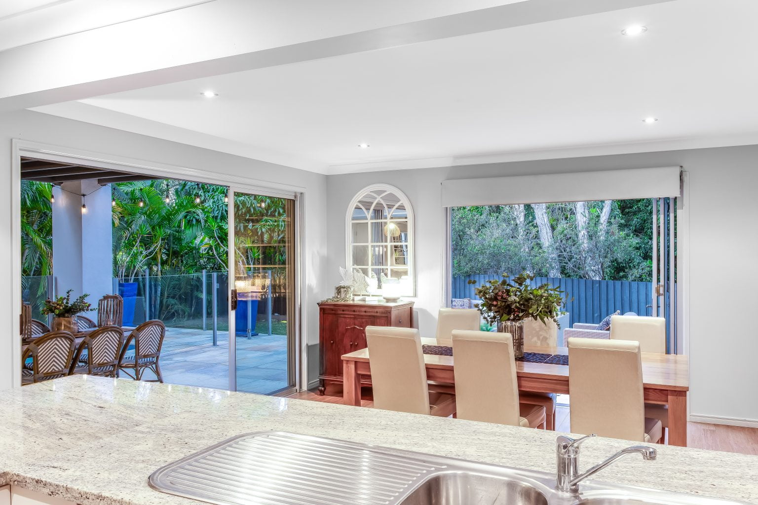 19 Backhousia Crescent, SINNAMON PARK, QLD 4073 AUS