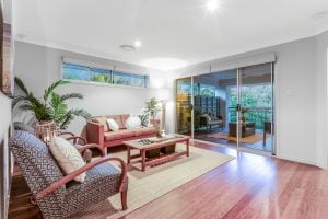 19 Backhousia Crescent, SINNAMON PARK, QLD 4073 AUS