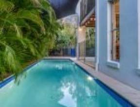 19 Backhousia Crescent, SINNAMON PARK, QLD 4073 AUS