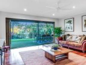 92 Boundary Road, BARDON, QLD 4065 AUS