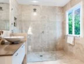 92 Boundary Road, BARDON, QLD 4065 AUS