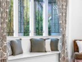 92 Boundary Road, BARDON, QLD 4065 AUS