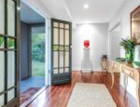 92 Boundary Road, BARDON, QLD 4065 AUS