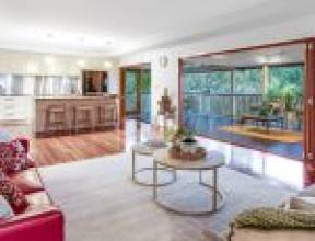 92 Boundary Road, BARDON, QLD 4065 AUS