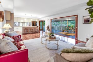 92 Boundary Road, BARDON, QLD 4065 AUS