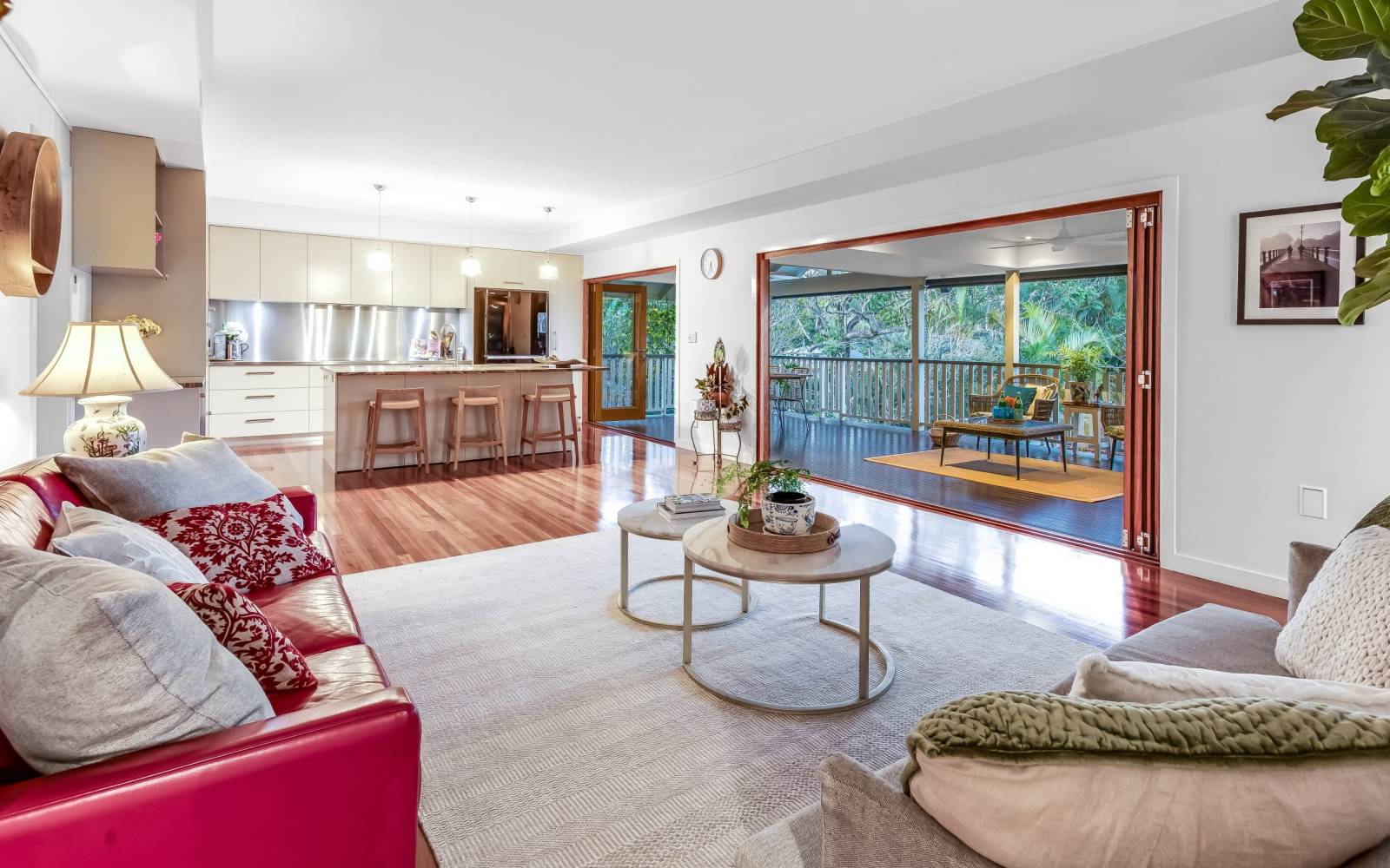 92 Boundary Road, BARDON, QLD 4065 AUS