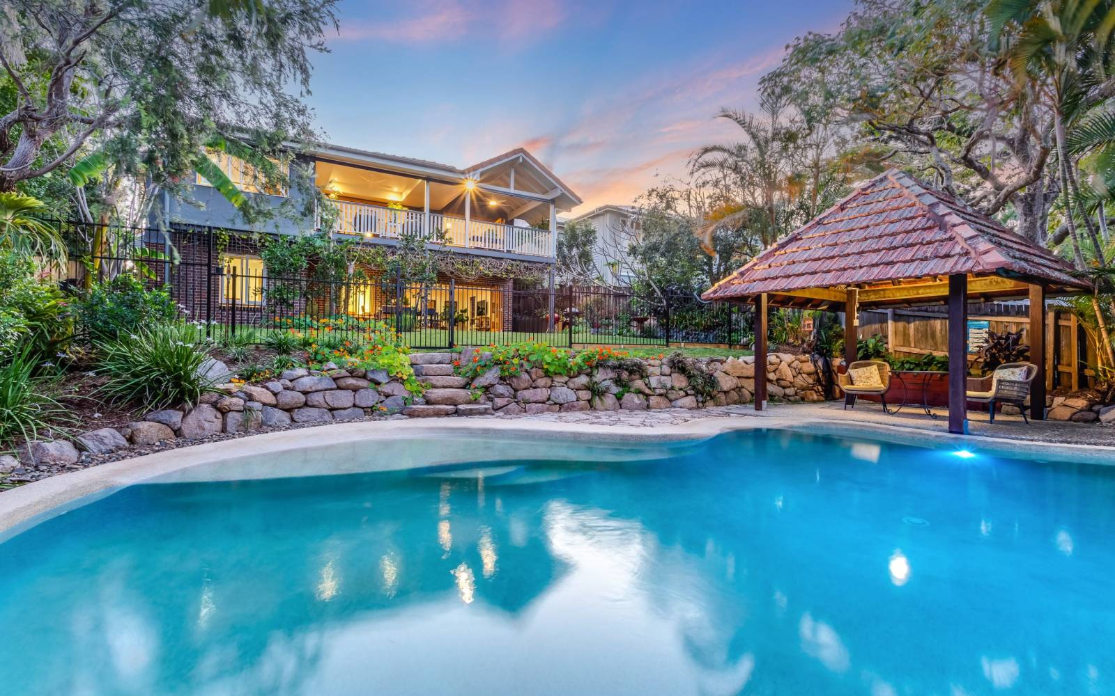 92 Boundary Road, BARDON, QLD 4065 AUS