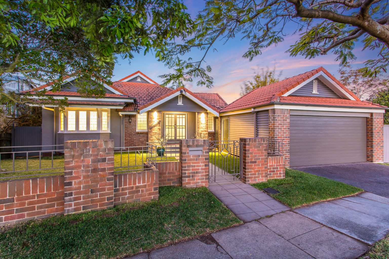 92 Boundary Road, BARDON, QLD 4065 AUS