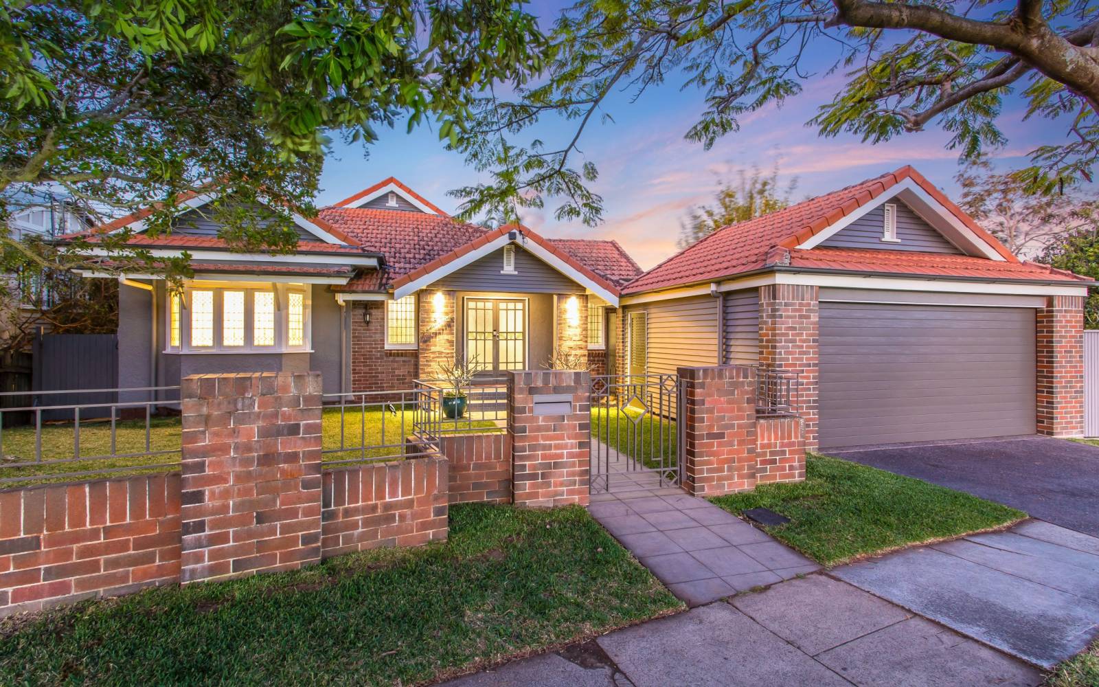 92 Boundary Road, BARDON, QLD 4065 AUS