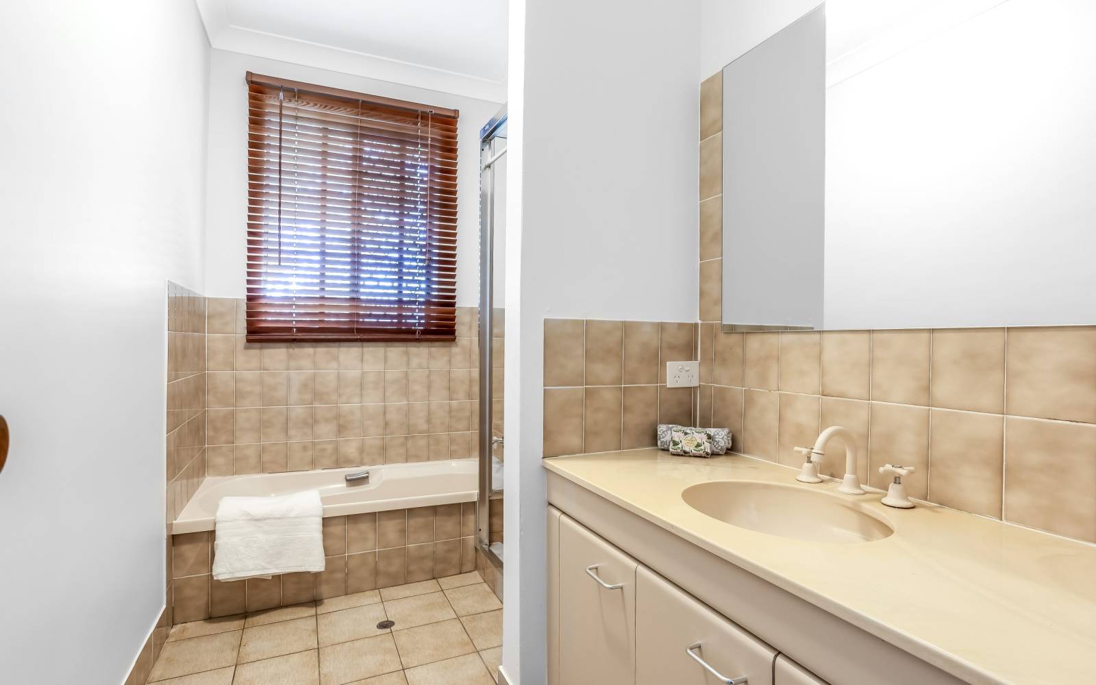 6/34 Cordeaux Street, WEST END, QLD 4101 AUS