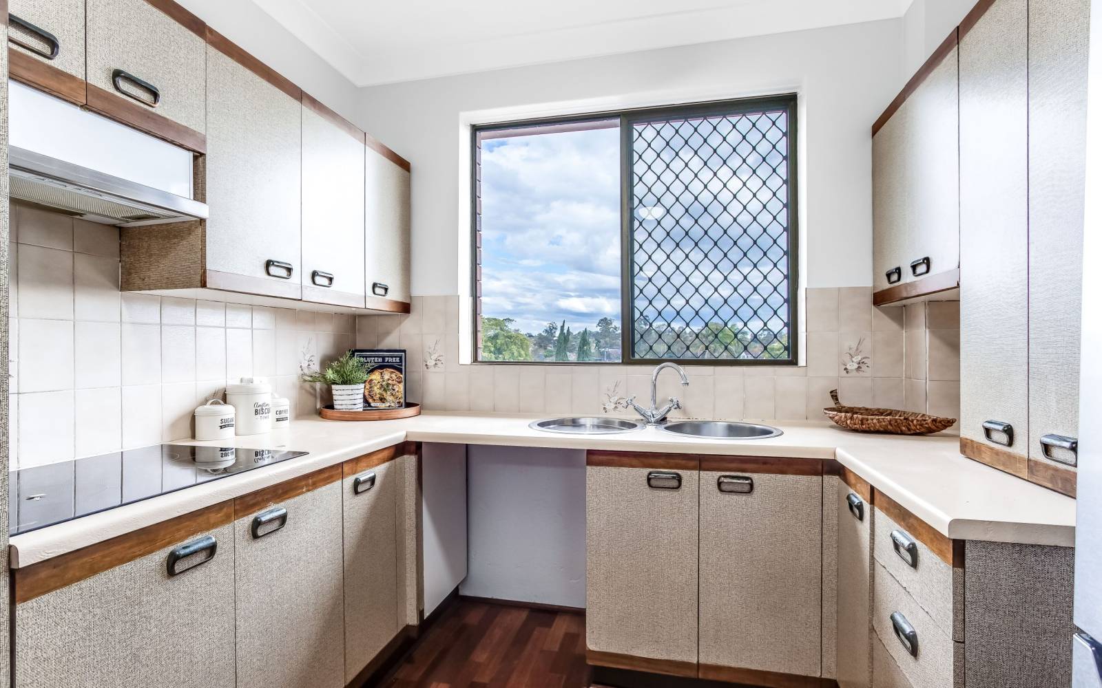 6/34 Cordeaux Street, WEST END, QLD 4101 AUS