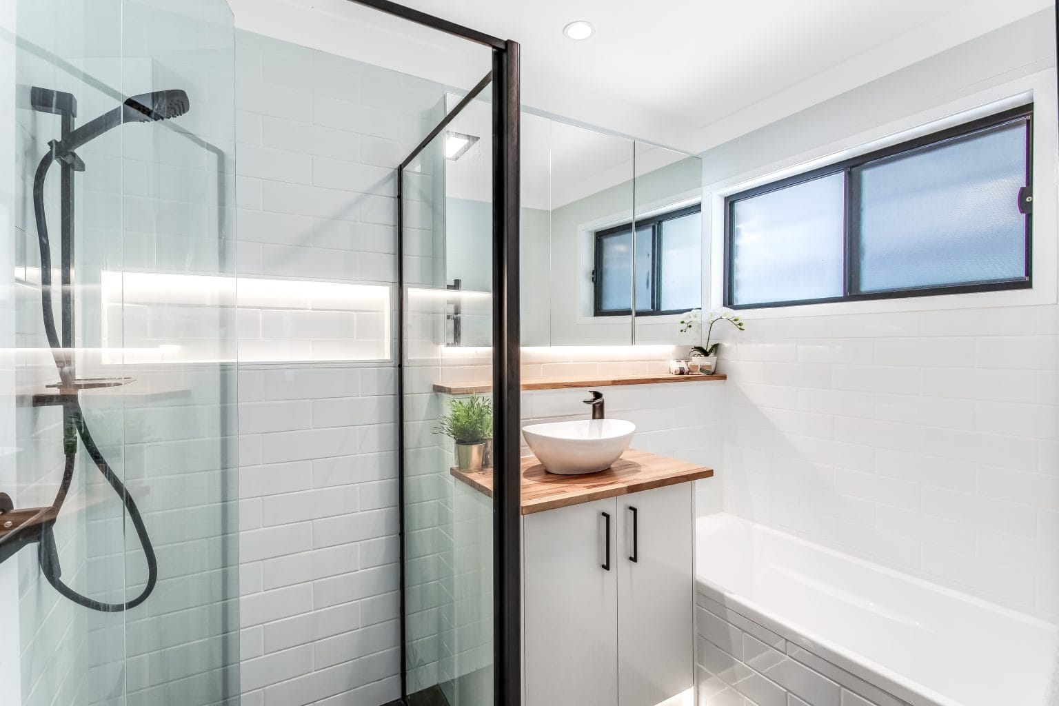 4 Bond Street, ROCHEDALE SOUTH, QLD 4123 AUS