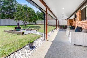 4 Bond Street, ROCHEDALE SOUTH, QLD 4123 AUS