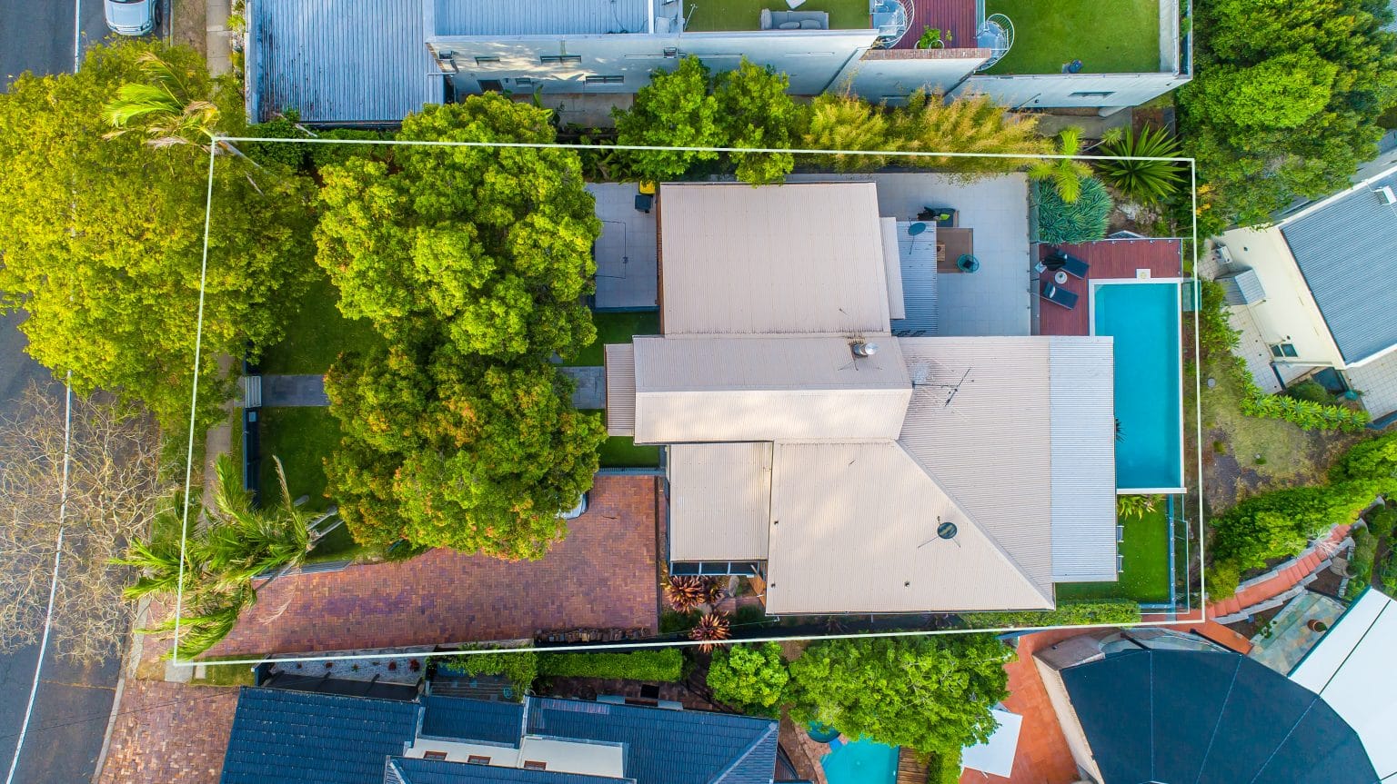 116 Stuartholme Road, BARDON, QLD 4065 AUS