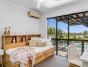 116 Stuartholme Road, BARDON, QLD 4065 AUS