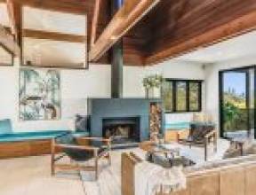 116 Stuartholme Road, BARDON, QLD 4065 AUS