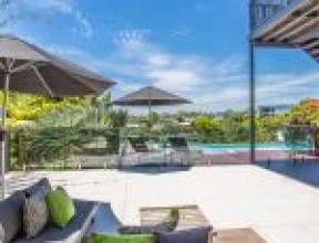 116 Stuartholme Road, BARDON, QLD 4065 AUS