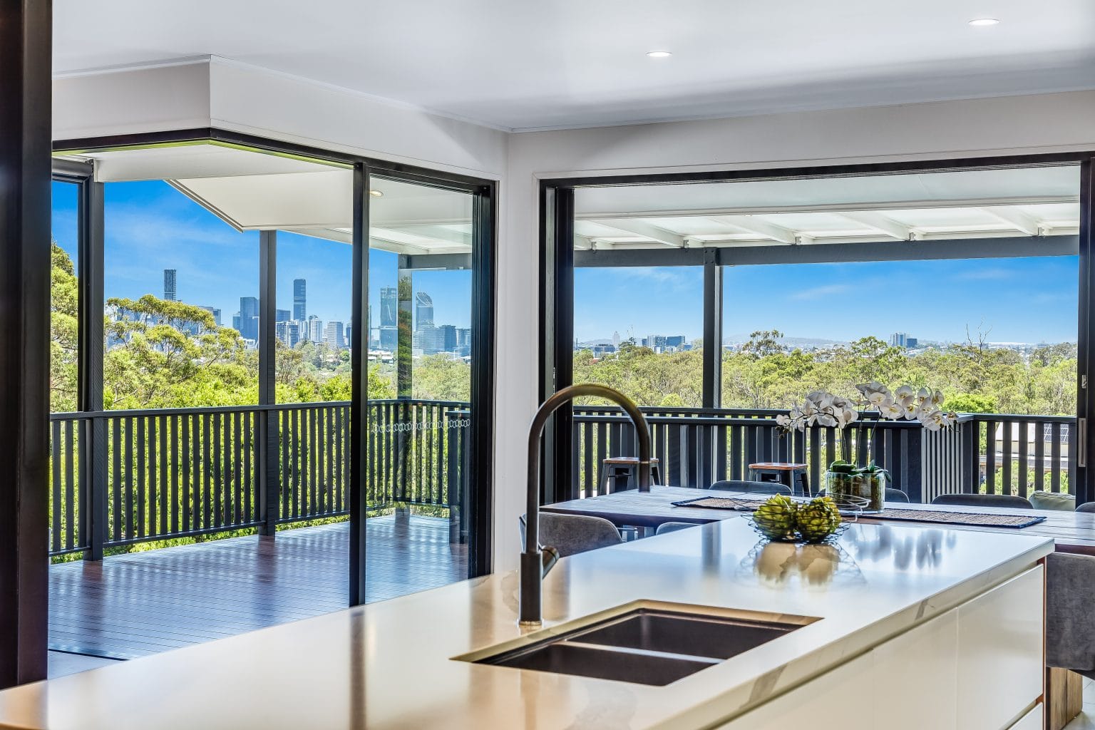 116 Stuartholme Road, BARDON, QLD 4065 AUS