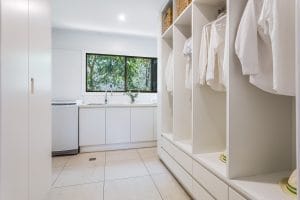 116 Stuartholme Road, BARDON, QLD 4065 AUS