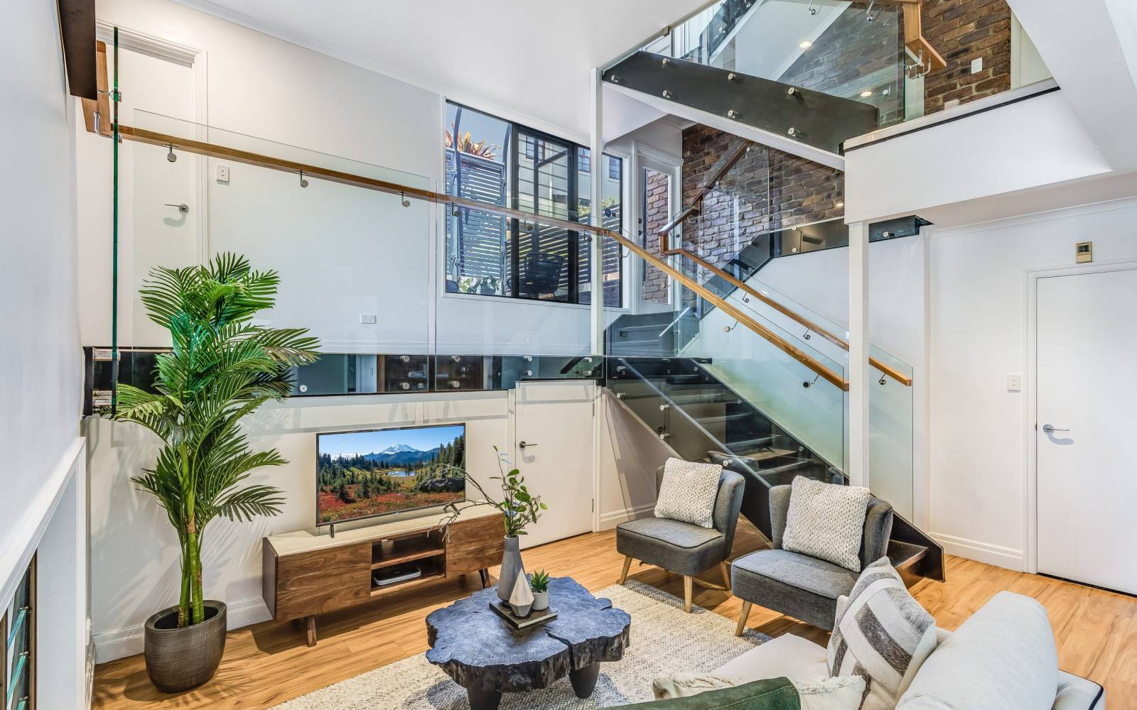 116 Stuartholme Road, BARDON, QLD 4065 AUS