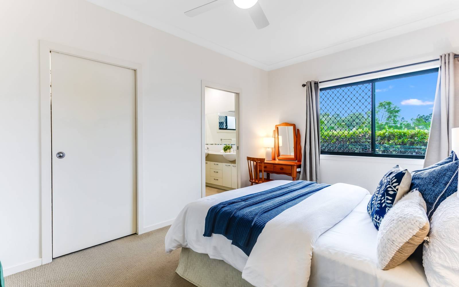 4/98 Joseph Avenue, MOGGILL, QLD 4070 AUS